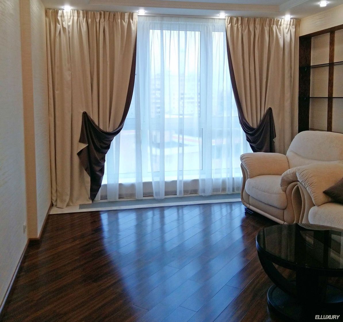 Бархатные шторы в гостиную, пошив штор на заказ в Москве